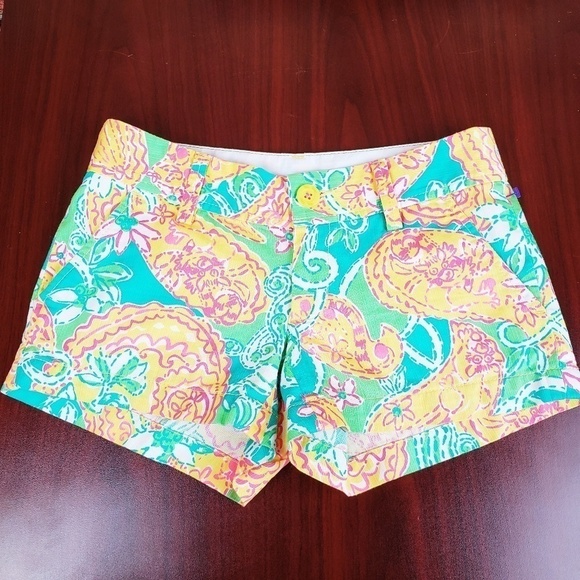 Lilly Pulitzer 'Pop goes lemur' Walsh short - Picture 1 of 5